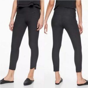 Athleta  Stellar Crop Pants Size XS Black